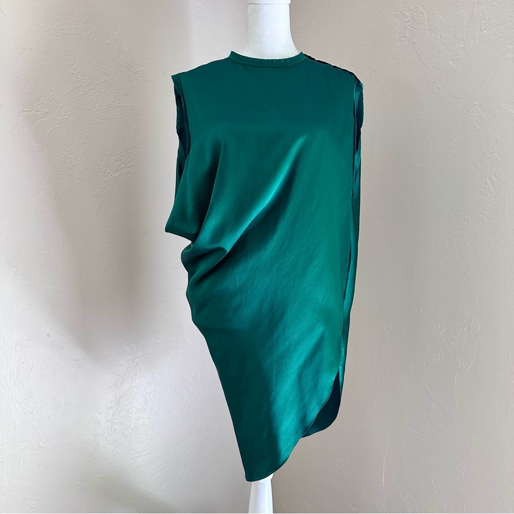 NWT Lanvin Silk Blend Asymmetrical Sleeveless Emerald Green Top 42 FR 10 US